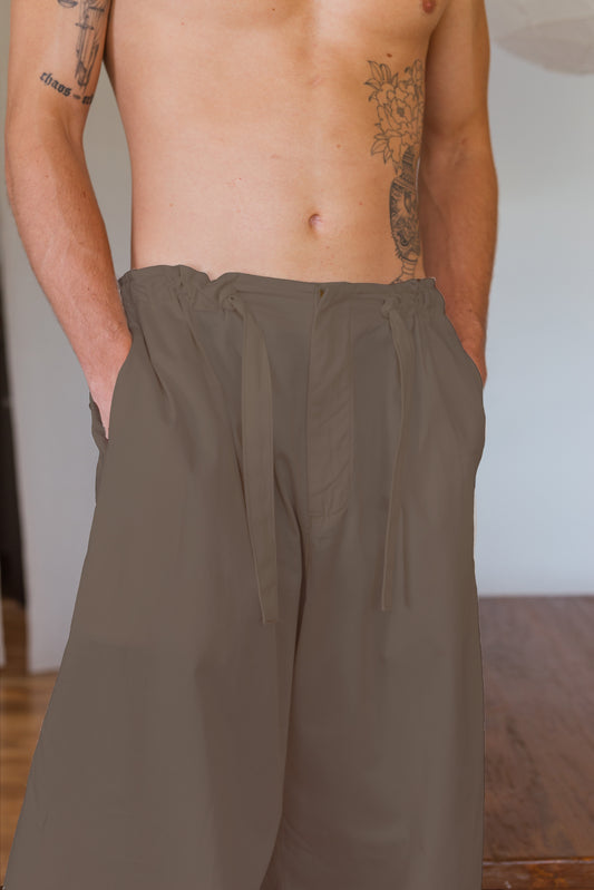 PANTALÓN SENTIDO NUEZ