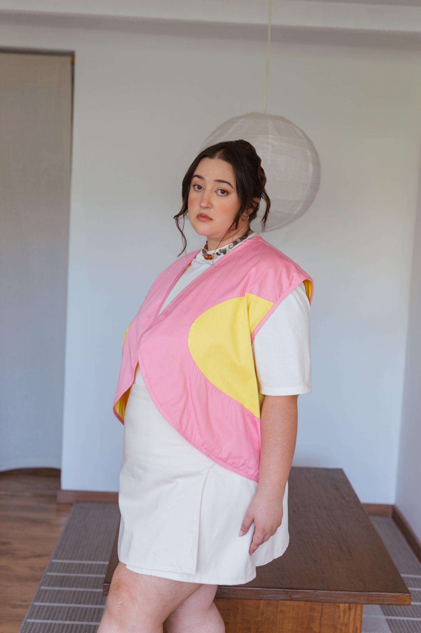 CHALECO HACIA ADENTRO ROSADO