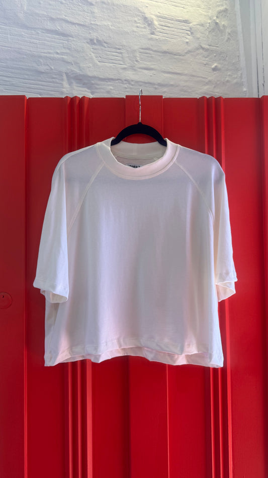 CAMISETA ESPACIO CREMA