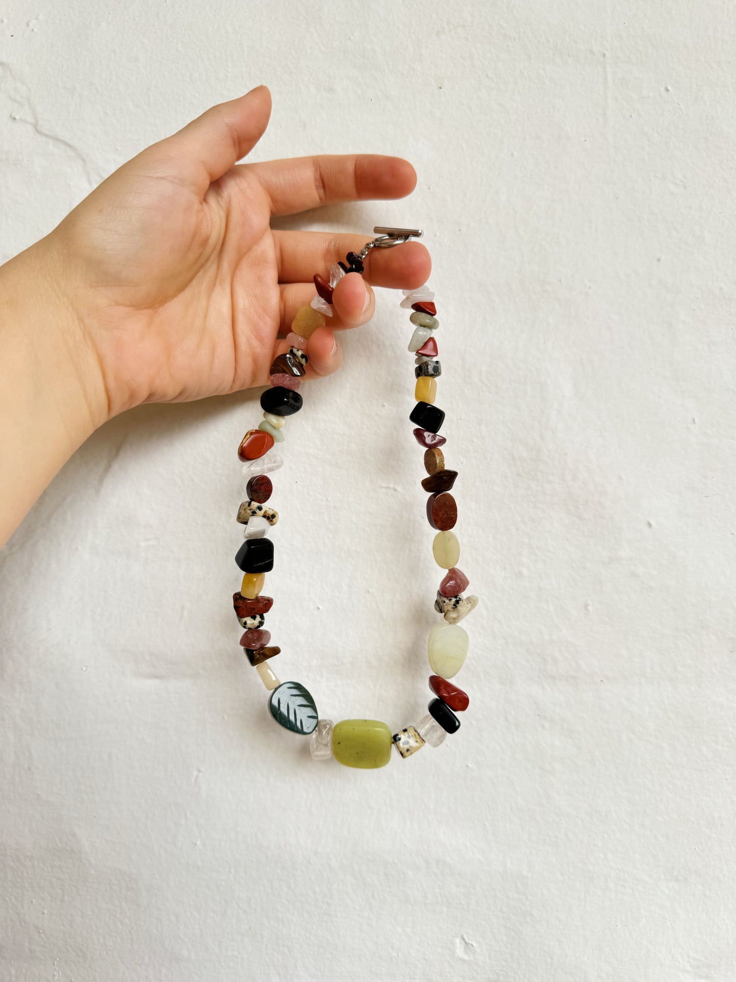 COLLAR EN ESENCIA SIETE CHAKRAS