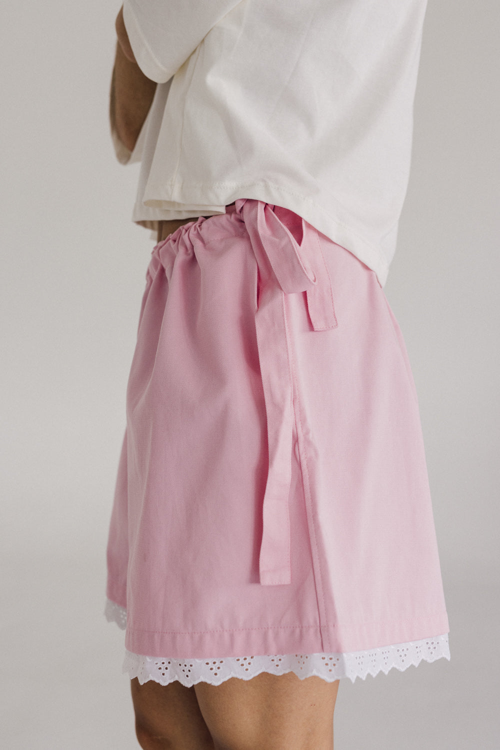 SHORT VÍNCULO ROSADO