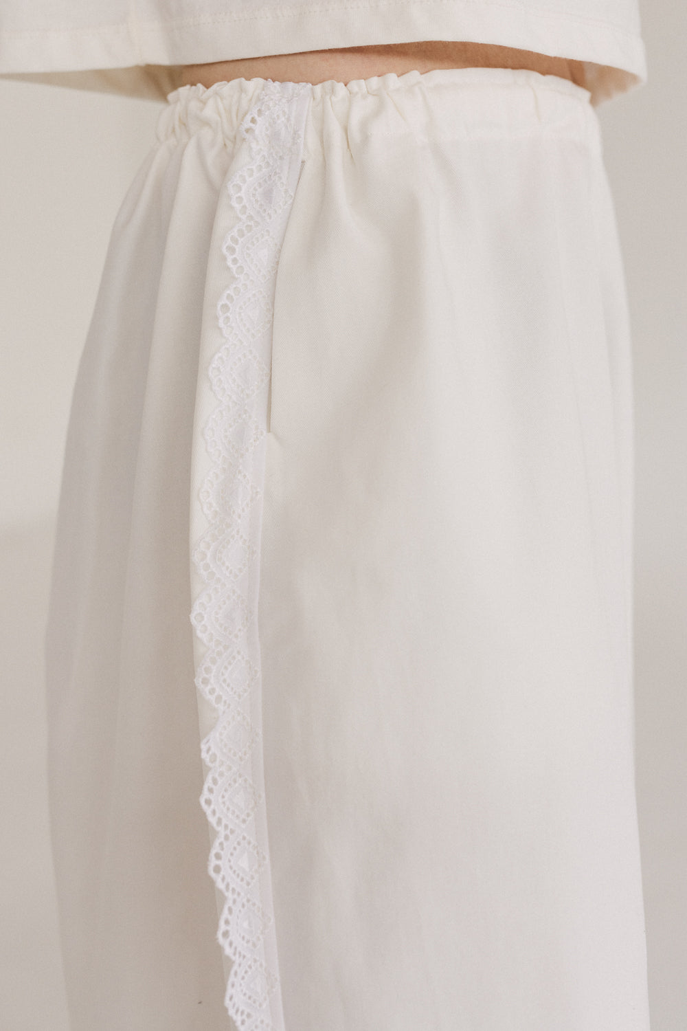 PANTALÓN CERCANÍA CREMA