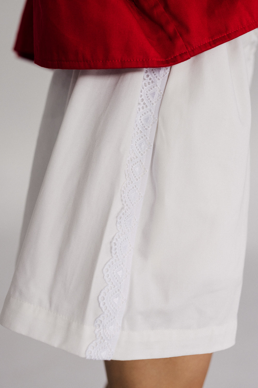 SHORT VÍNCULO CREMA