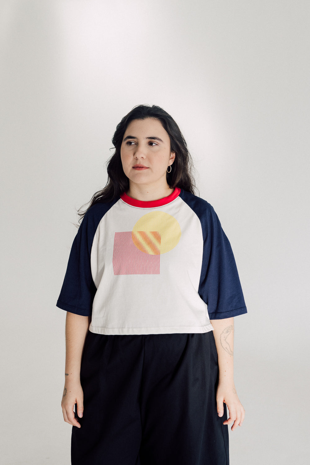 BABY TEE VENN CONJUNTOS