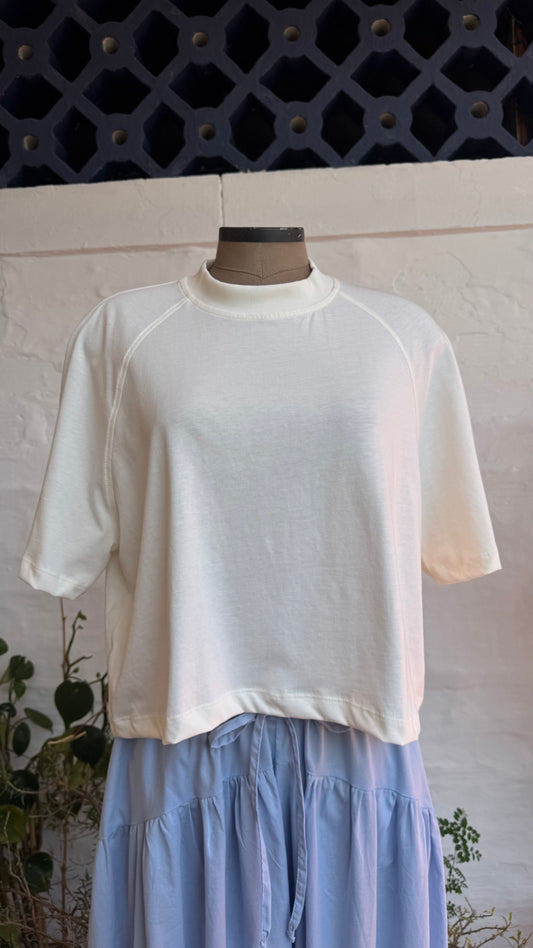 CAMISETA ESPACIO CREMA